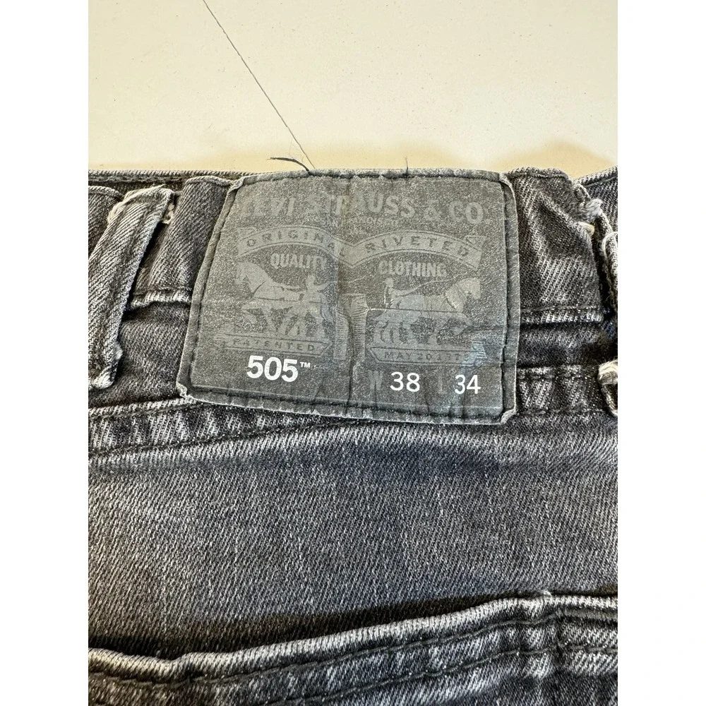 Levis levis 505